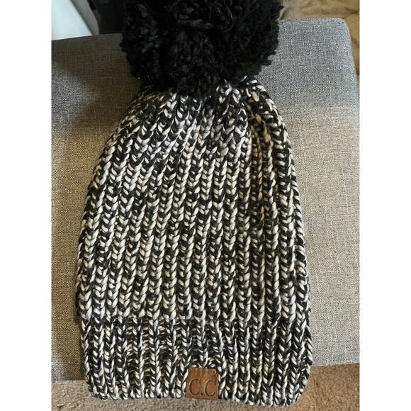 C.C Beanie Thick Cable Knit Pom Fleece Lined Skull Cuffed Cap - Picture 1 of 2